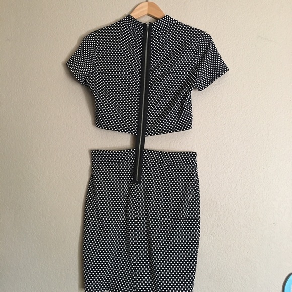 Dress - Picture 2 of 2